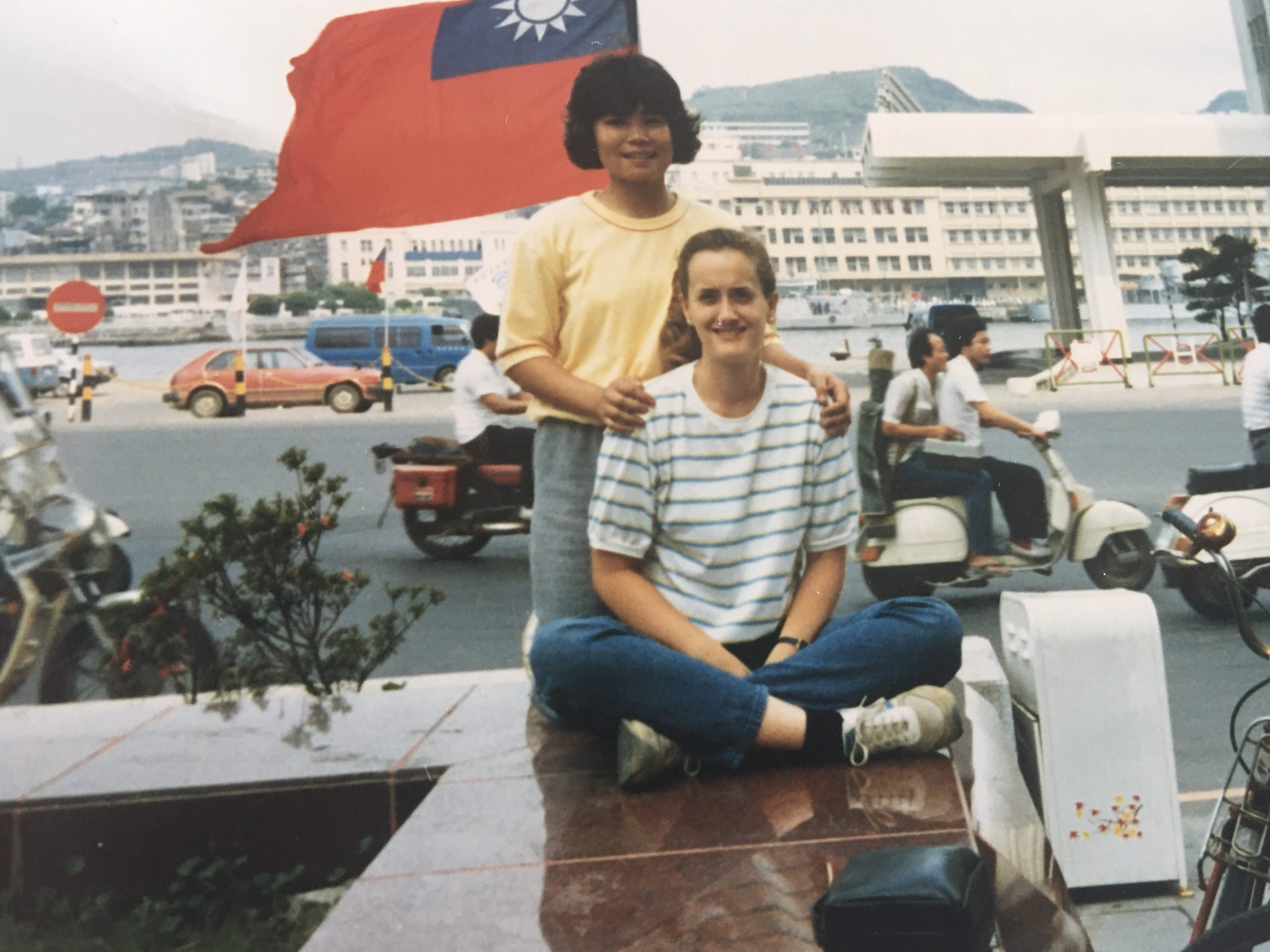 Hallo Teacher Spotlight: July | A Walking Novel